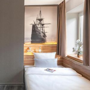 Standard Room with 1 Single Bed